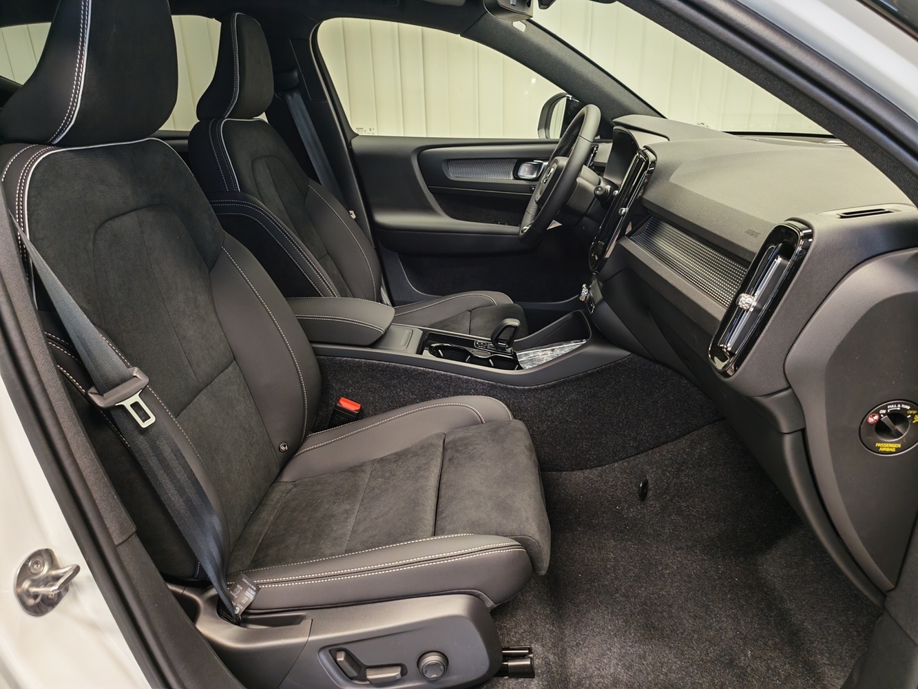 Volvo EX40 vaihtoauto