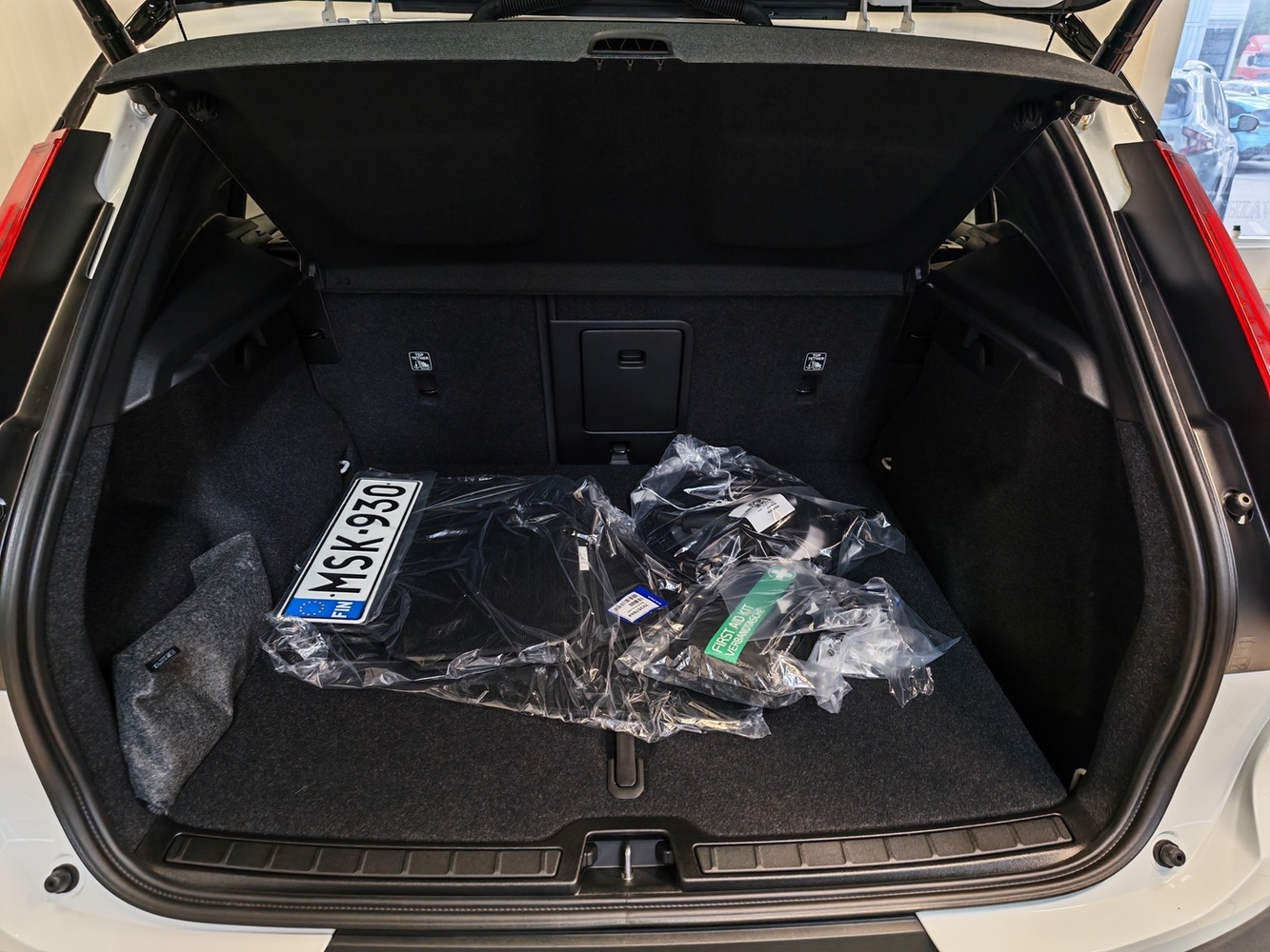 Volvo EX40 vaihtoauto