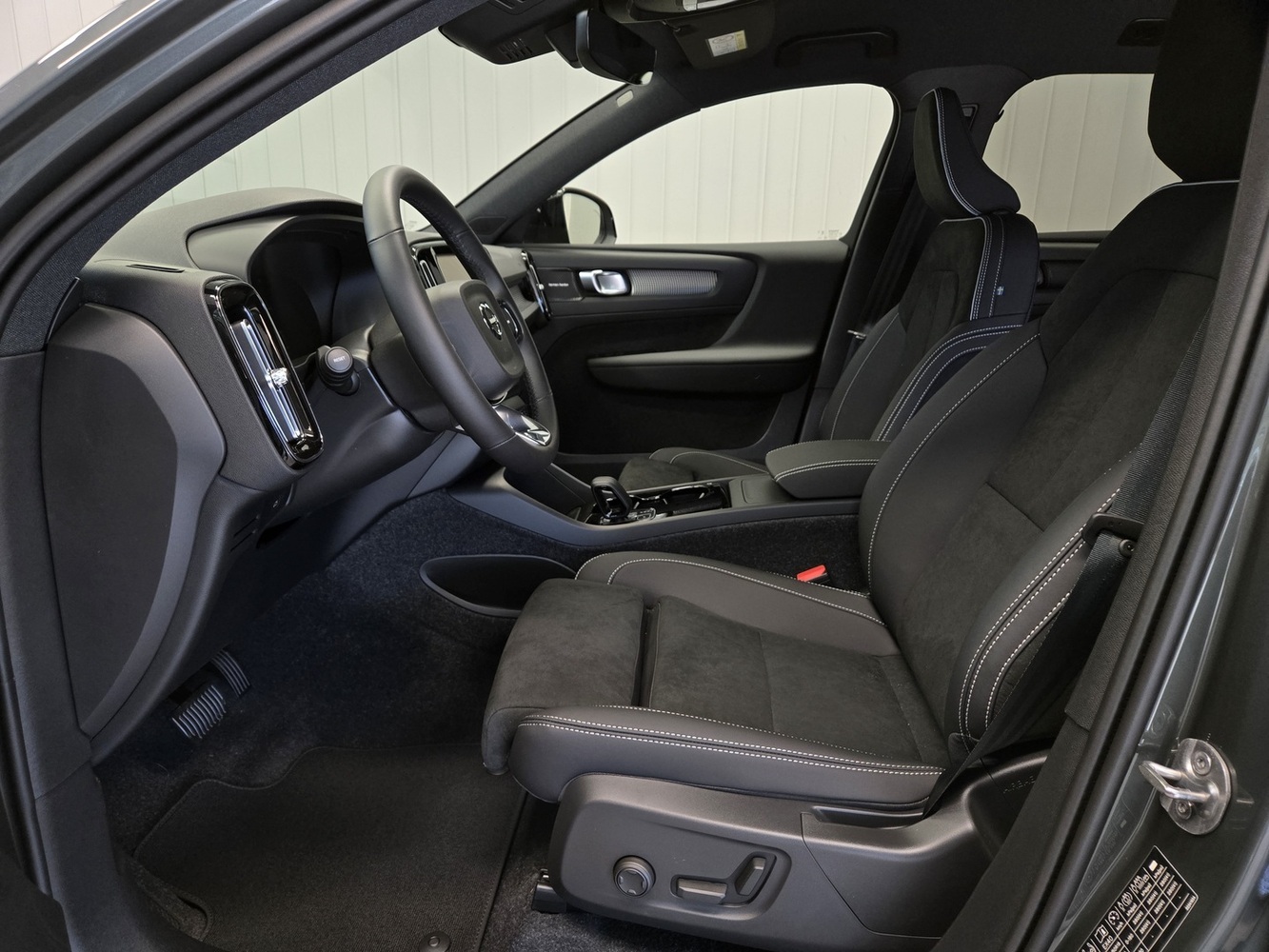 Volvo EX40 vaihtoauto