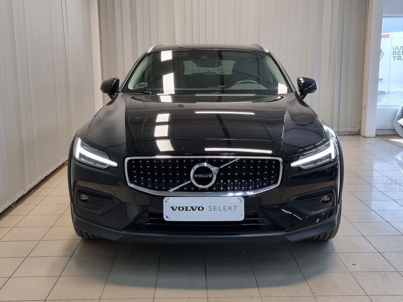 Volvo V60 Cross Country vaihtoauto