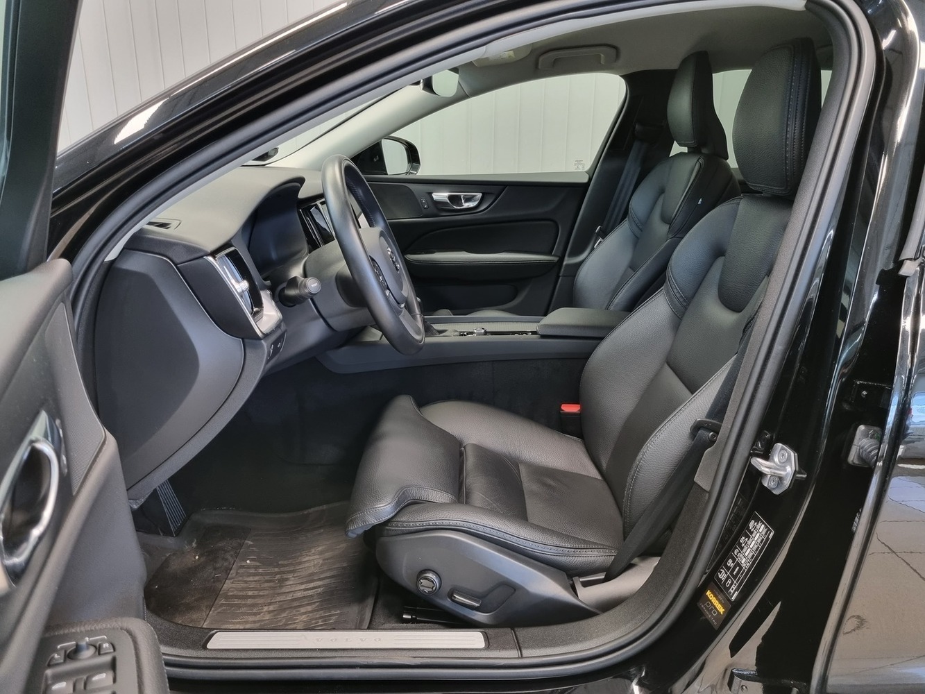 Volvo V60 Cross Country vaihtoauto