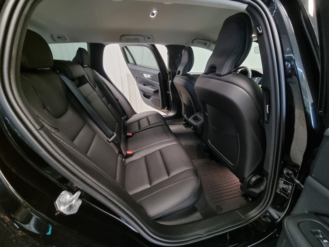 Volvo V60 Cross Country vaihtoauto