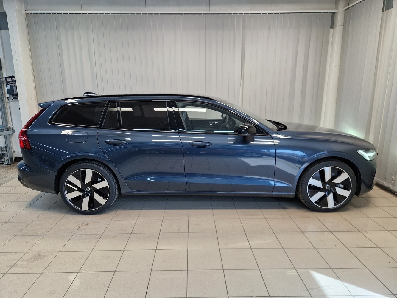 Volvo V60 vaihtoauto