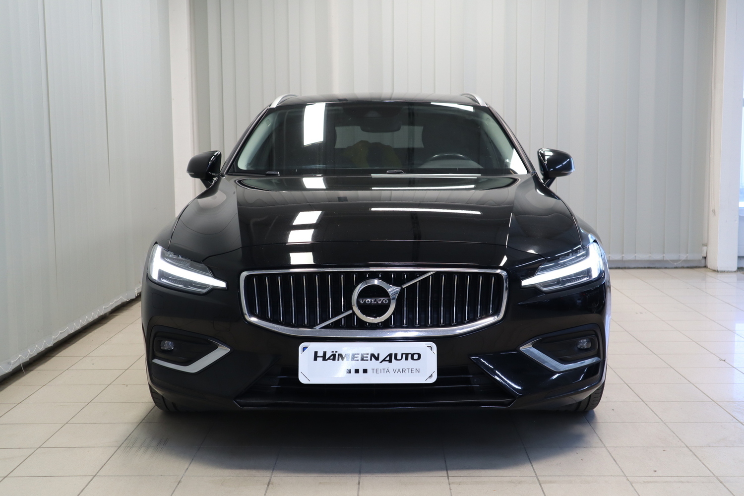 Volvo V60 vaihtoauto