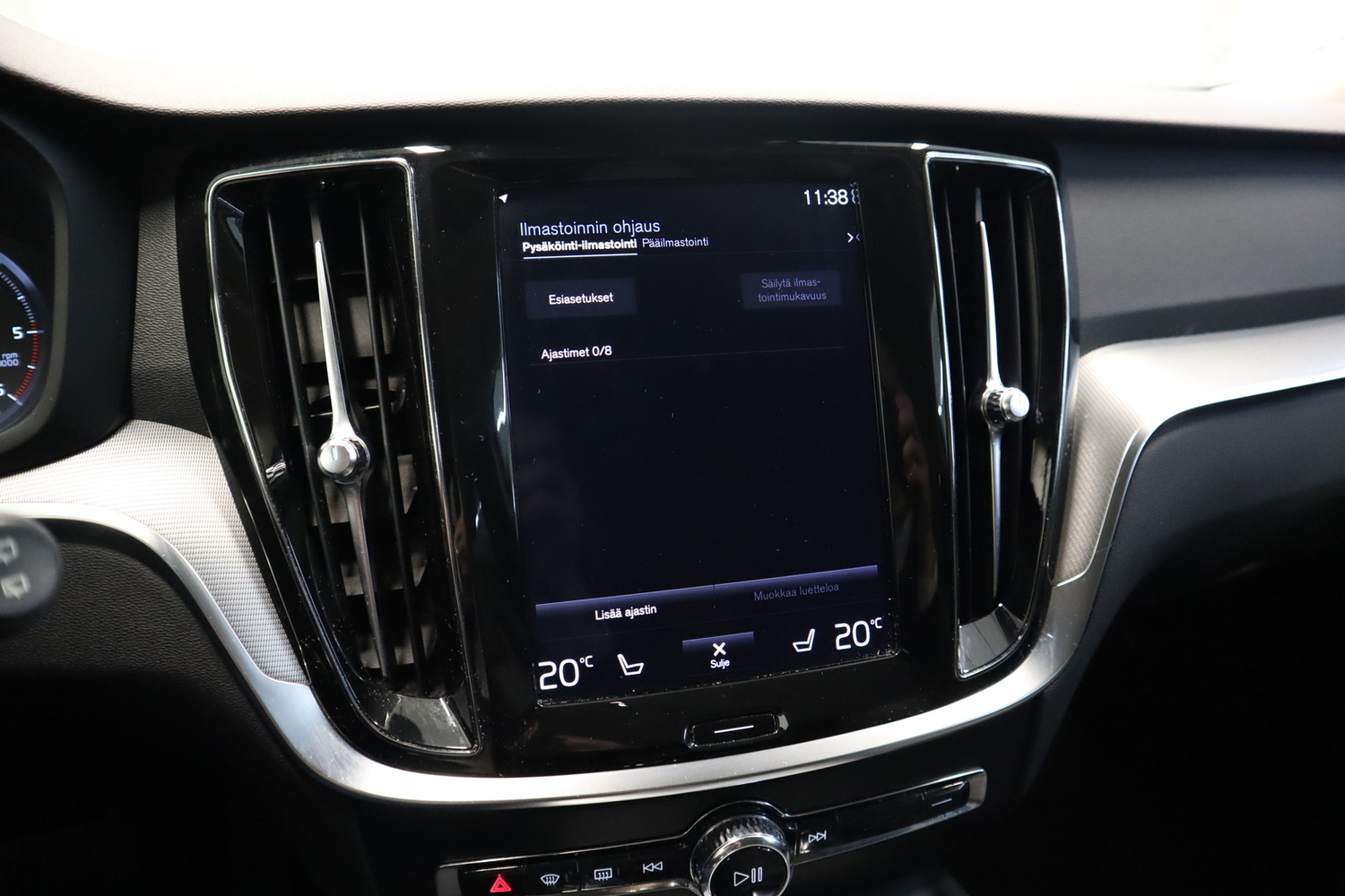 Volvo V60 vaihtoauto