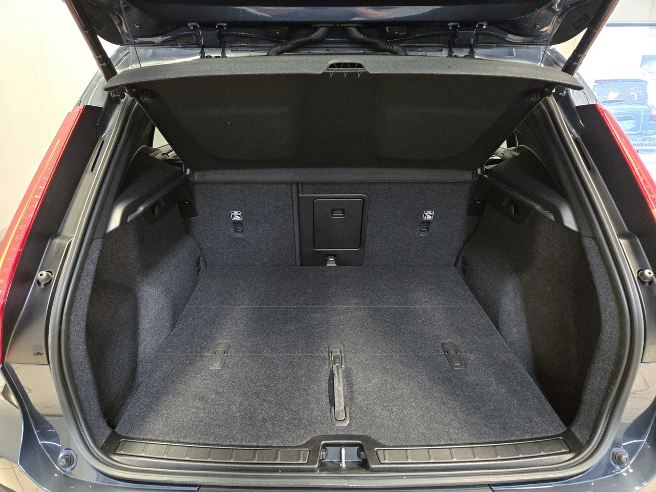 Volvo EX40 vaihtoauto