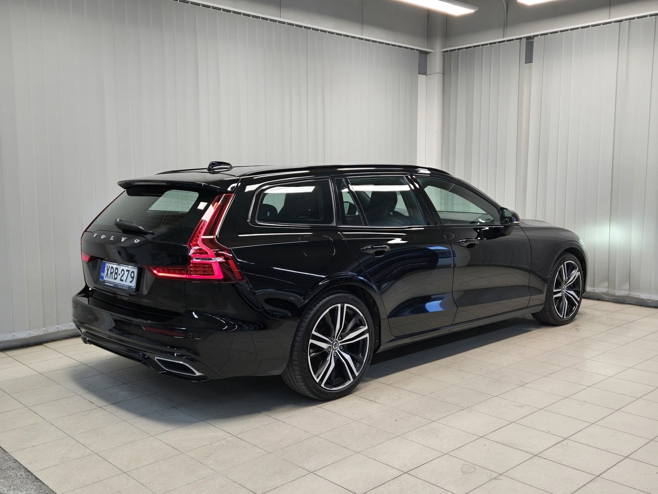 Volvo V60 vaihtoauto