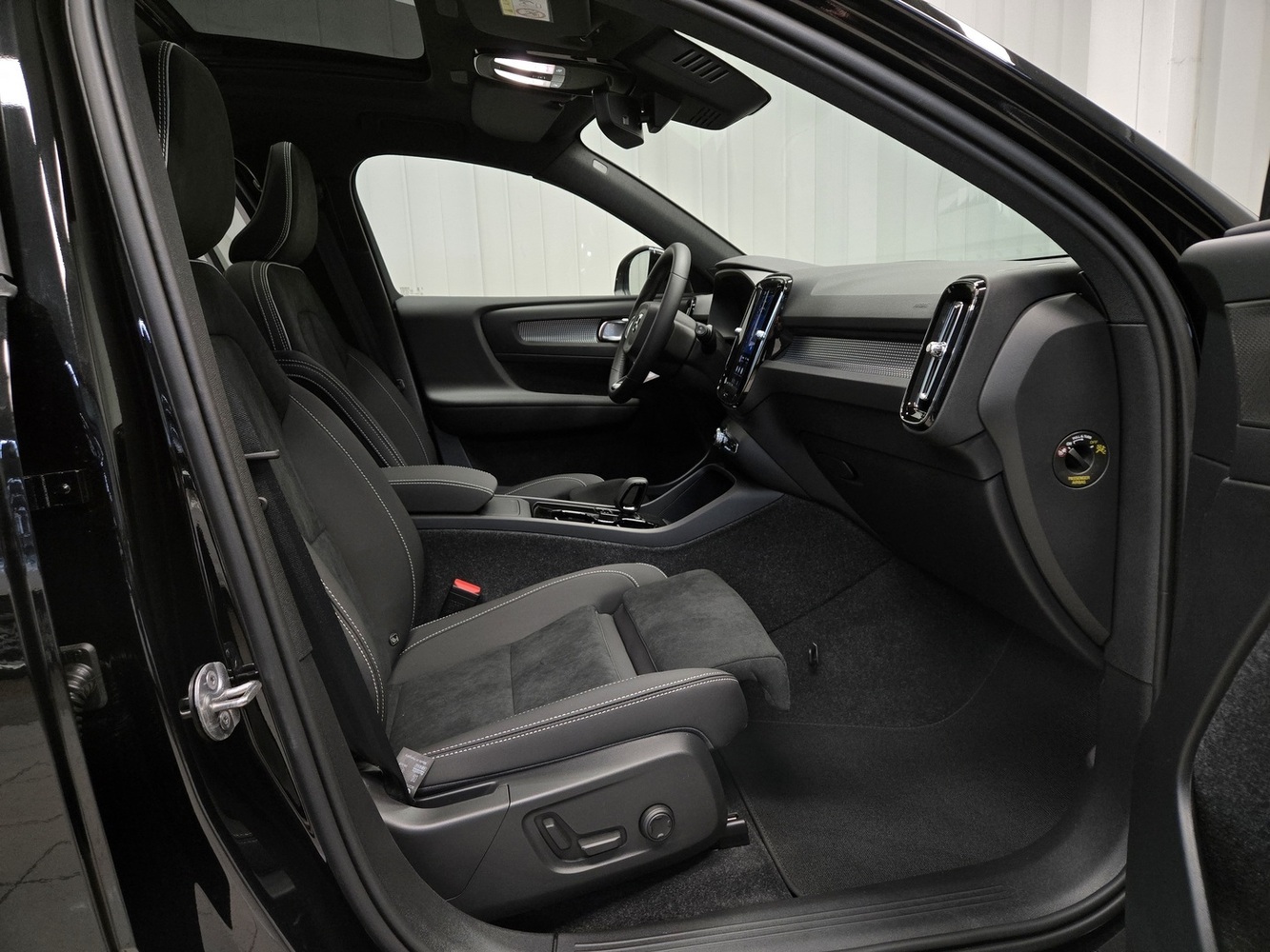 Volvo EX40 vaihtoauto
