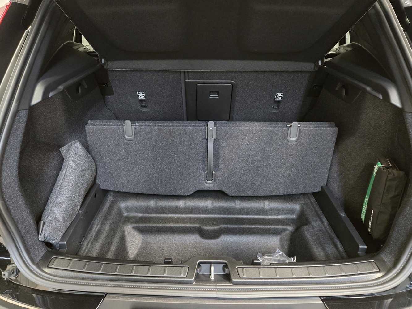 Volvo EX40 vaihtoauto