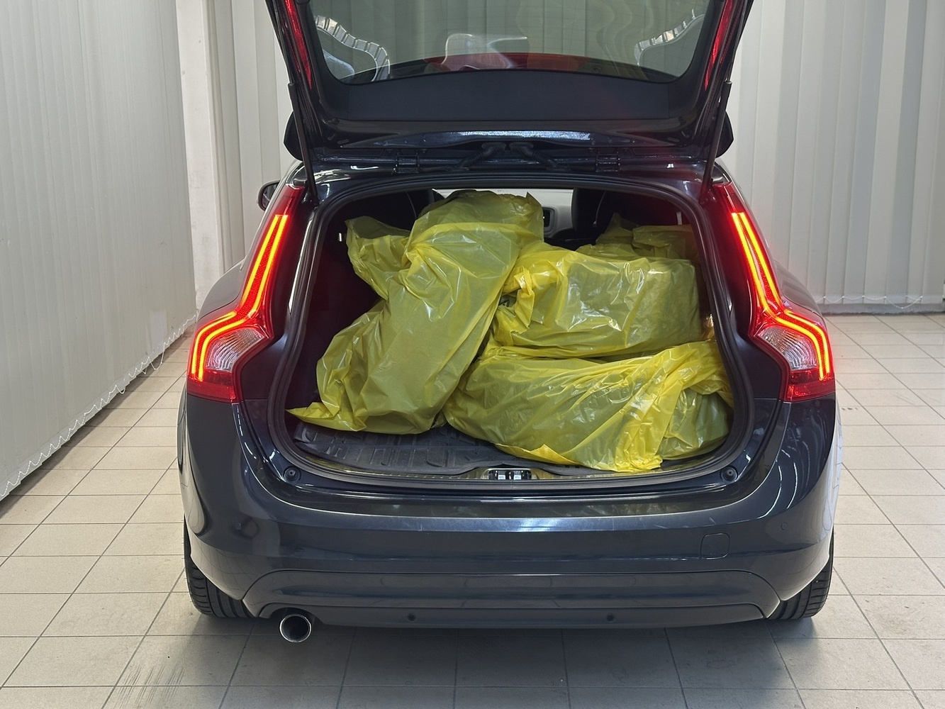 Volvo V60 vaihtoauto