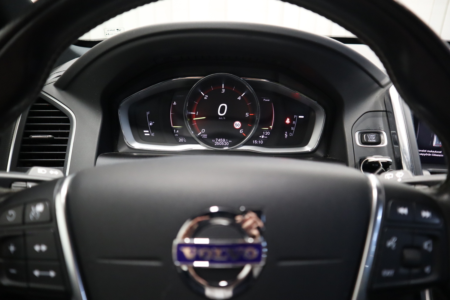 Volvo XC60 vaihtoauto