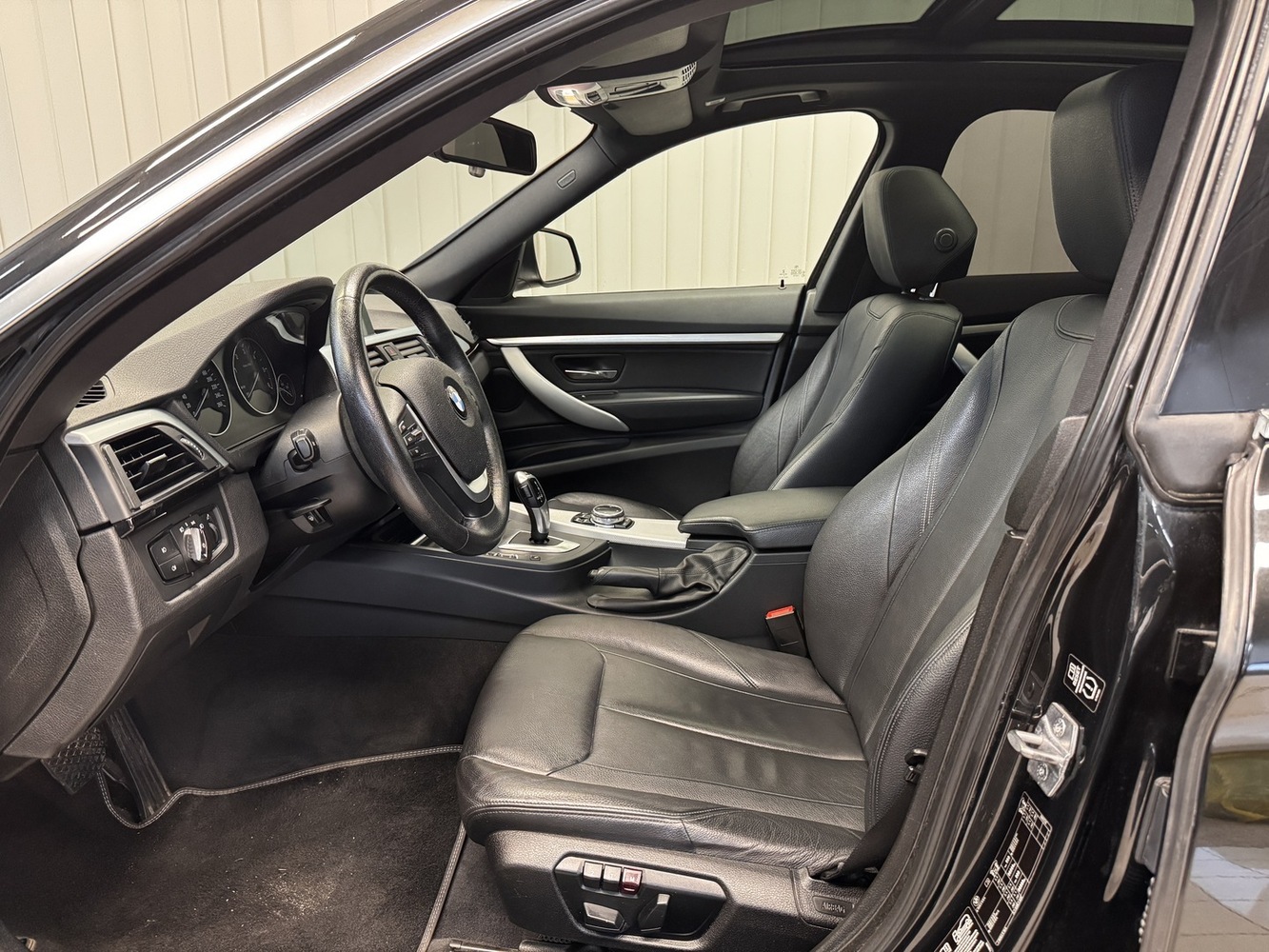 BMW 3.3 vaihtoauto