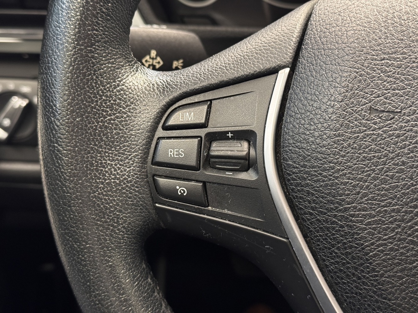 BMW 3.3 vaihtoauto