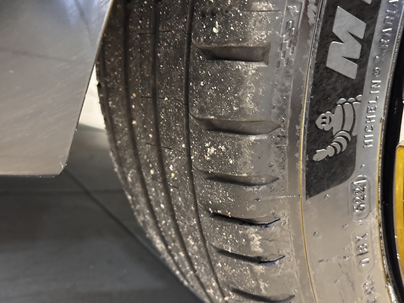 BMW 3.3 vaihtoauto