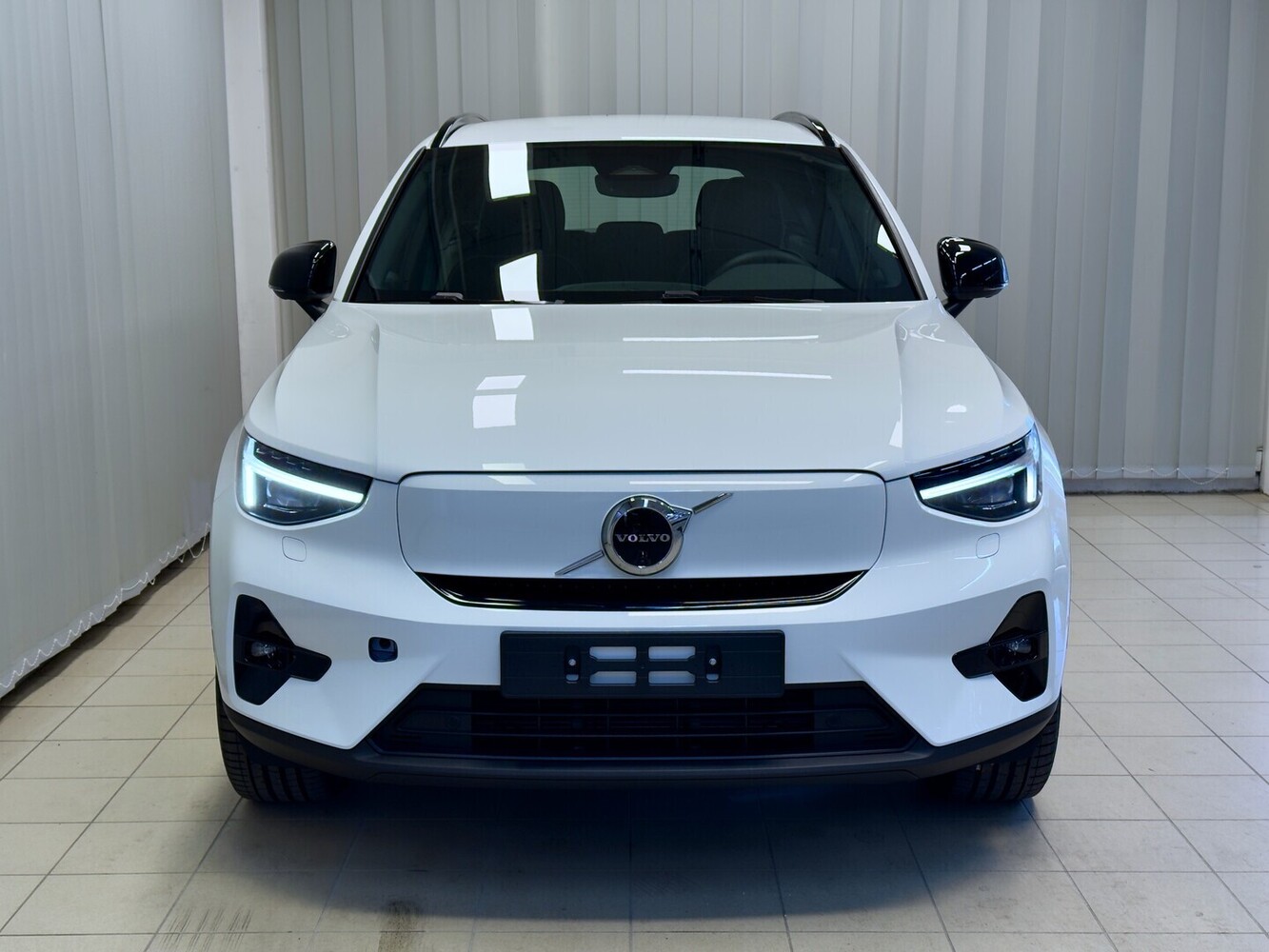 Volvo EX40 vaihtoauto