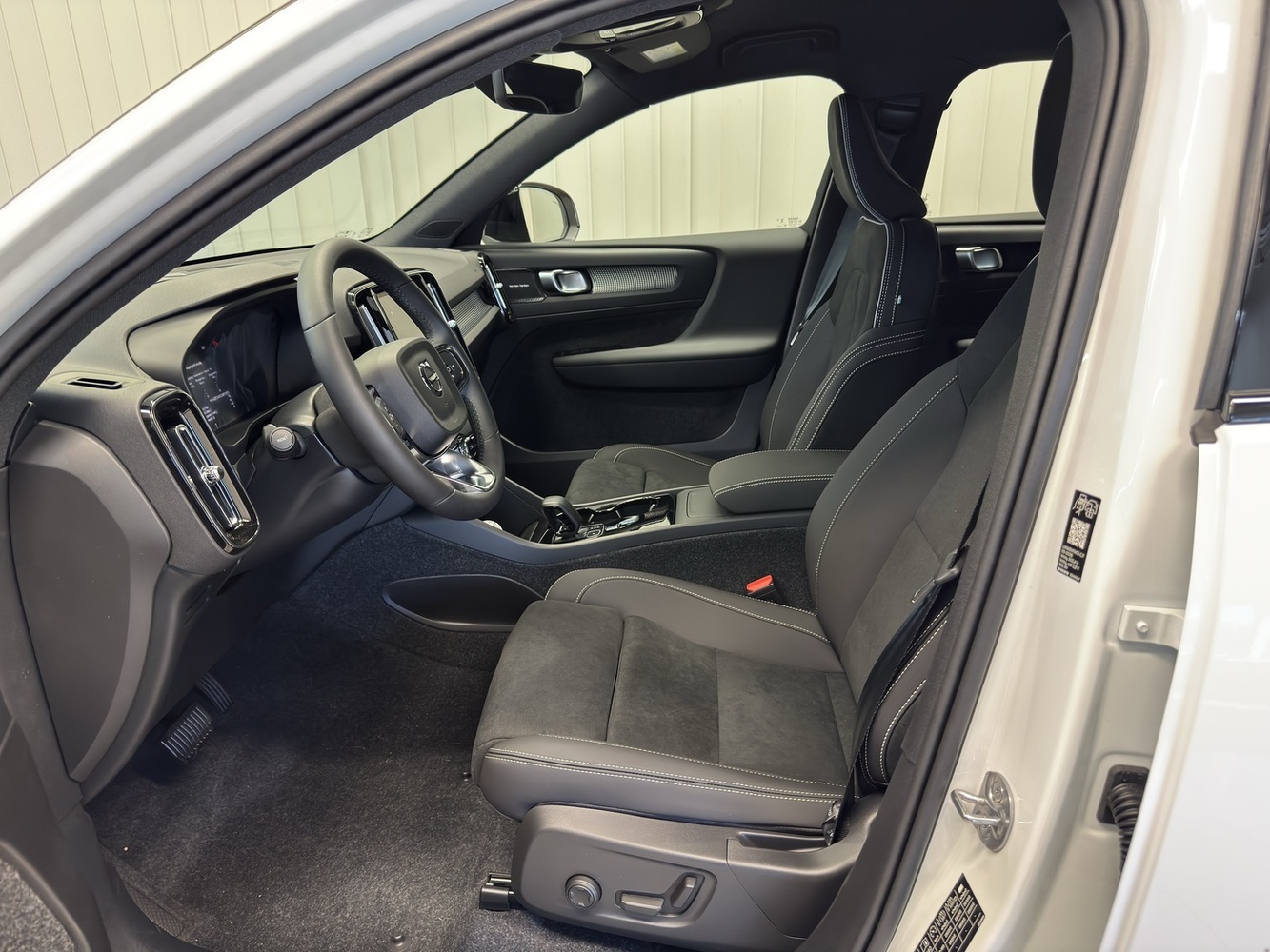 Volvo EX40 vaihtoauto