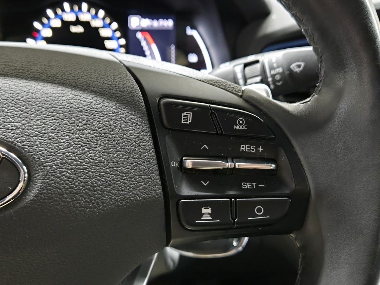 Hyundai IONIQ hybrid vaihtoauto