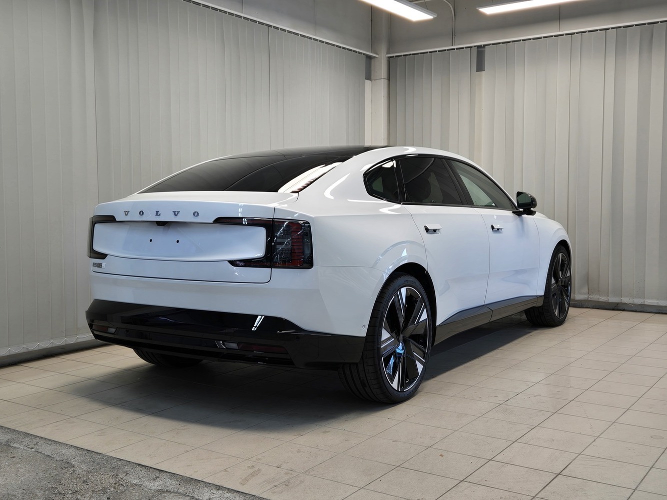 Volvo ES90 vaihtoauto