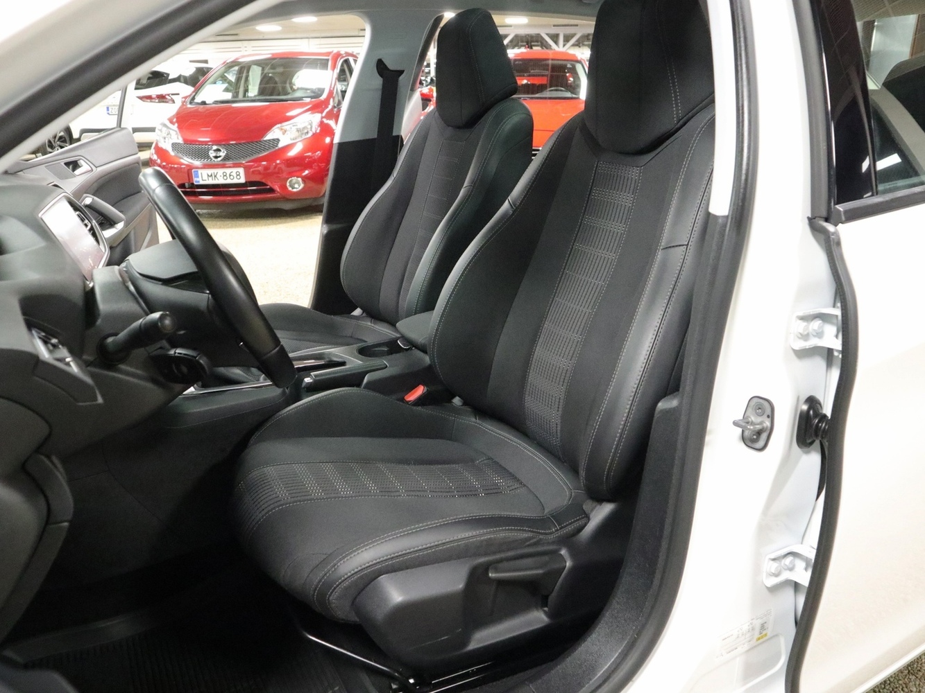 Peugeot 308 vaihtoauto