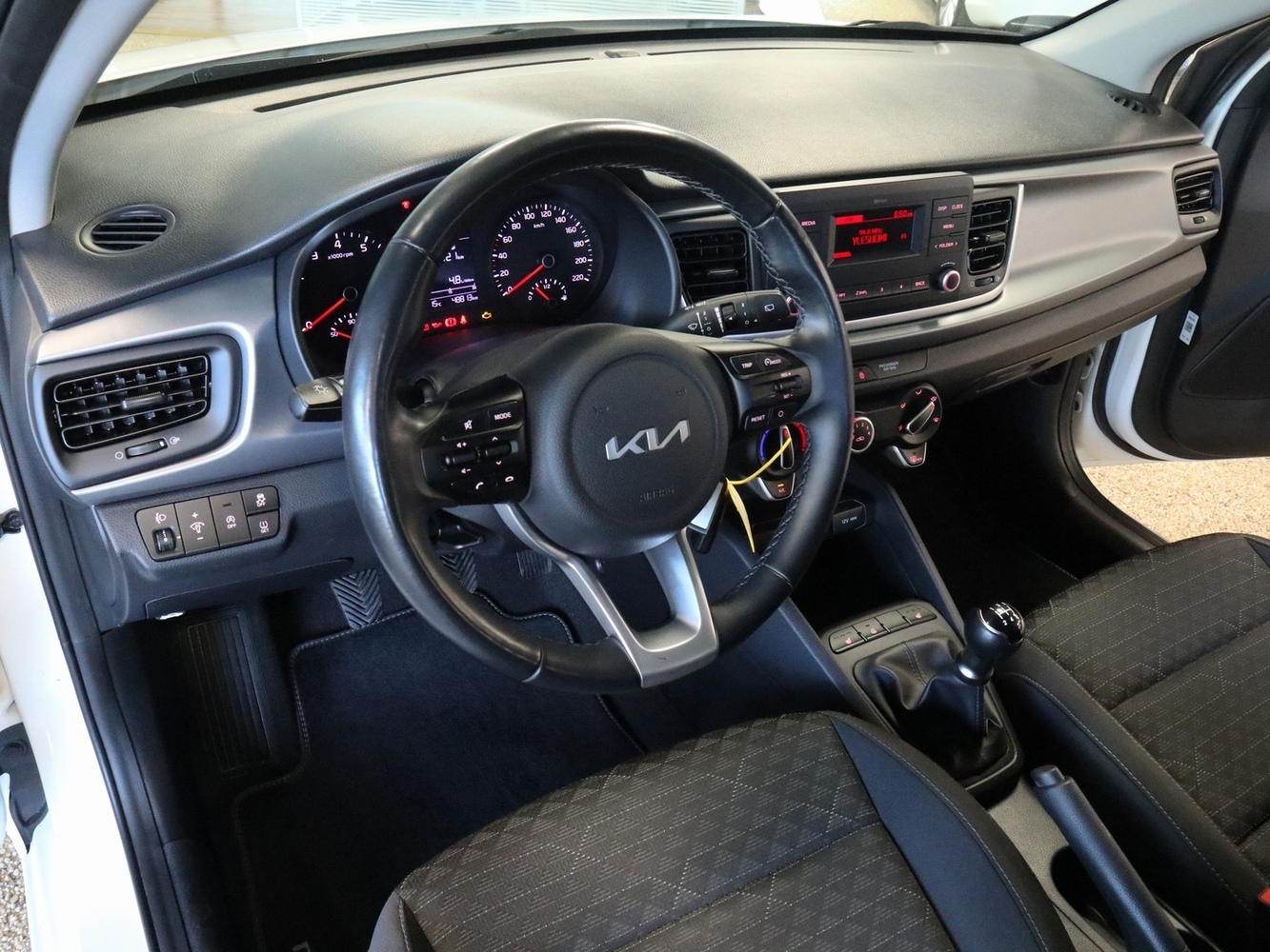 Kia Rio vaihtoauto