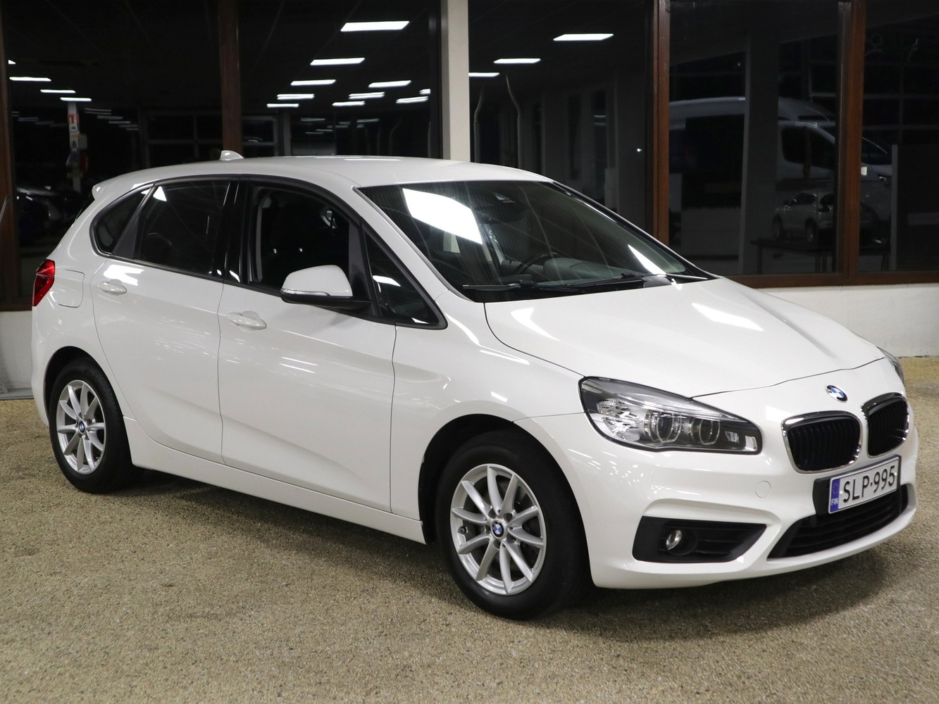 BMW 218 vaihtoauto