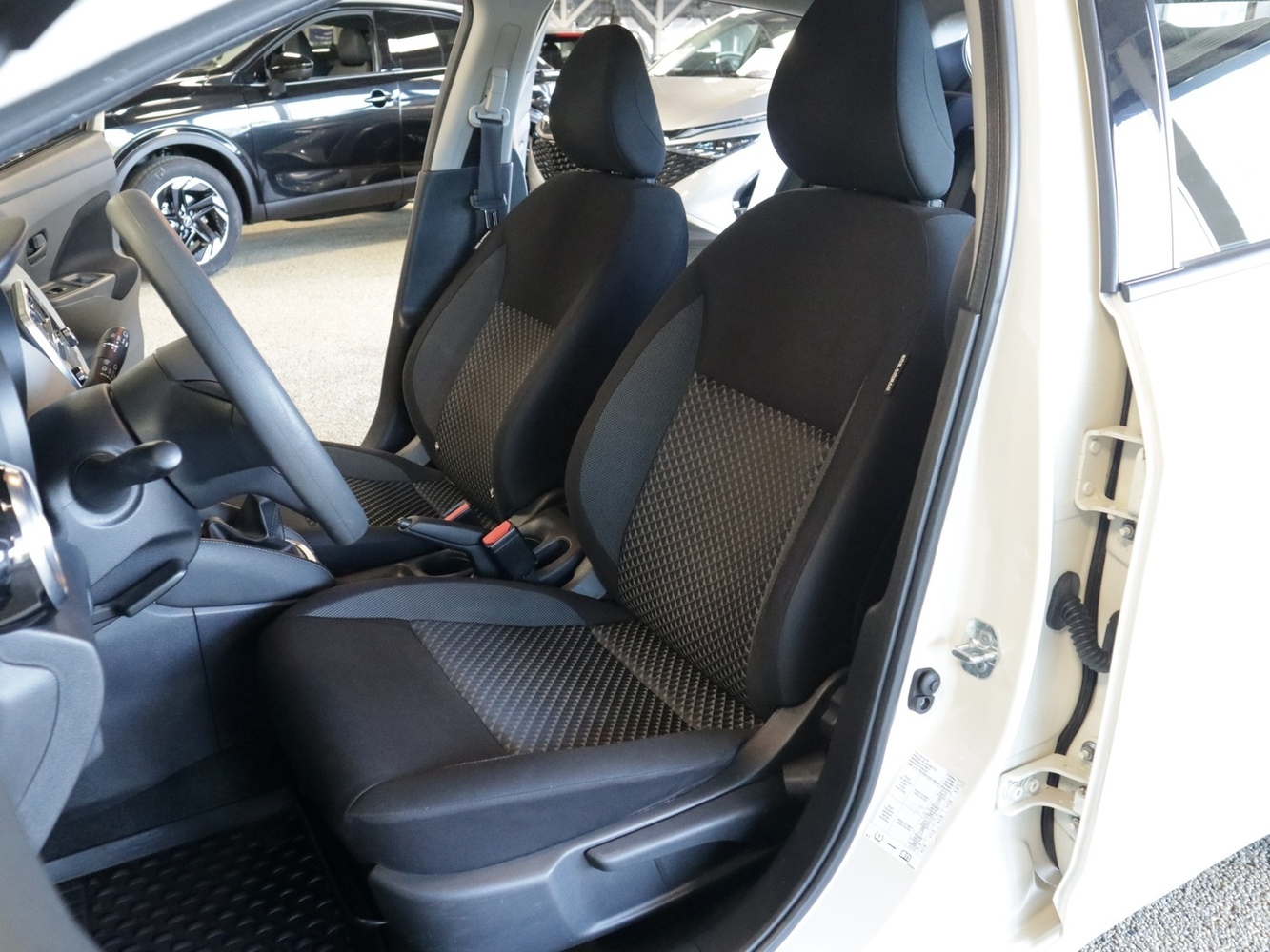 Nissan Micra vaihtoauto