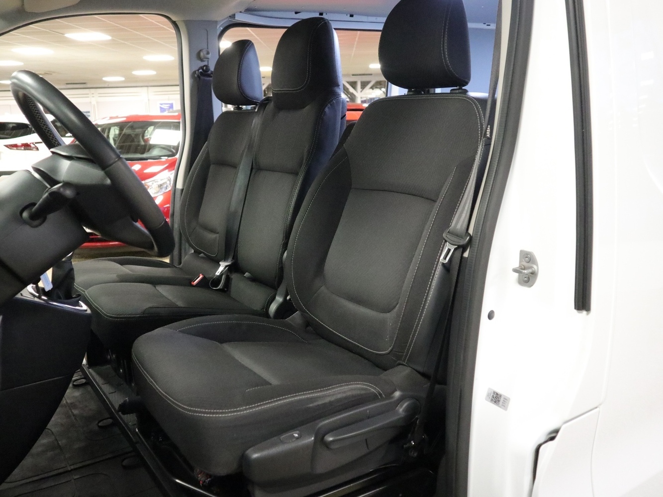 Nissan NV300 vaihtoauto