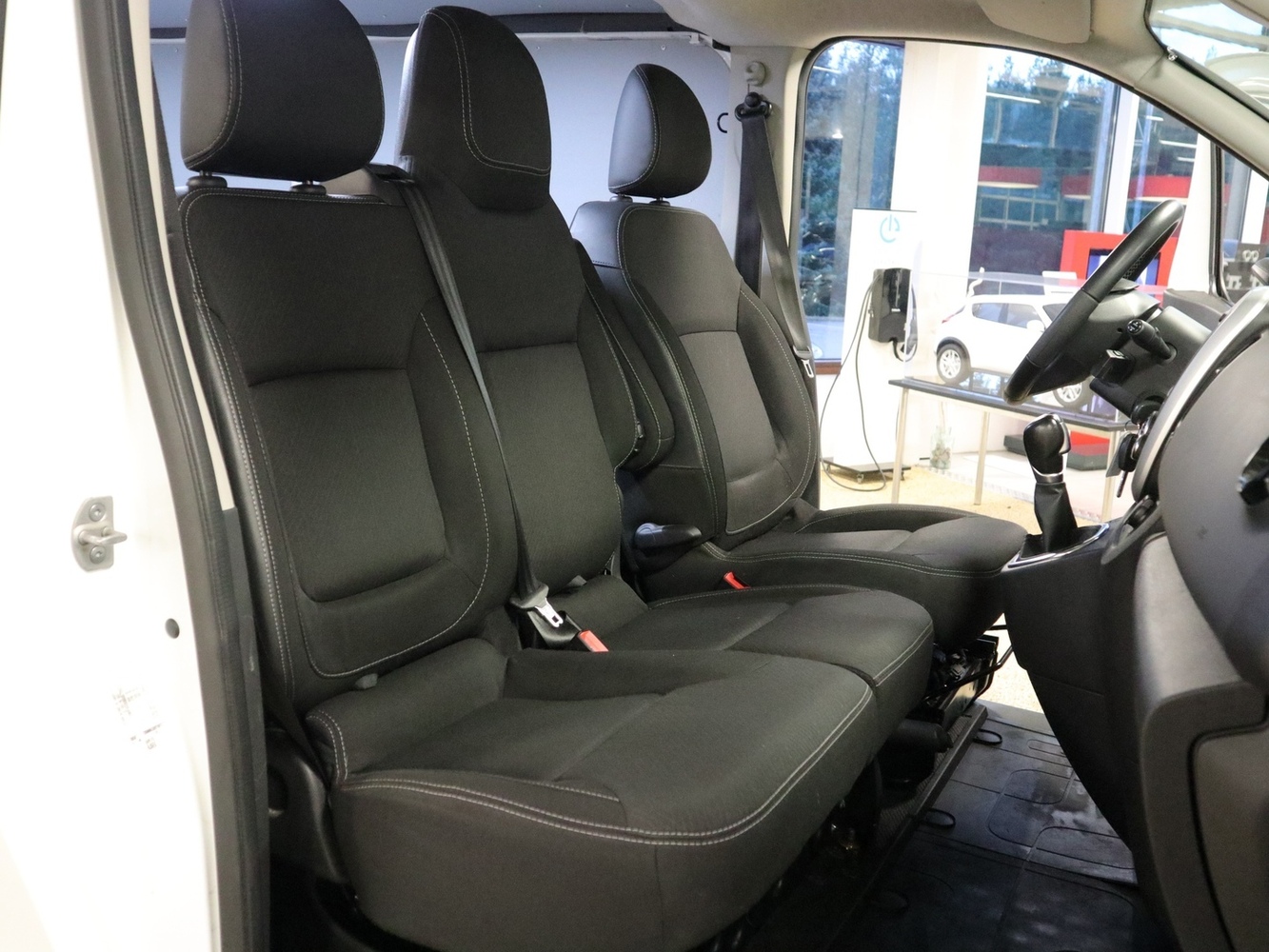 Nissan NV300 vaihtoauto