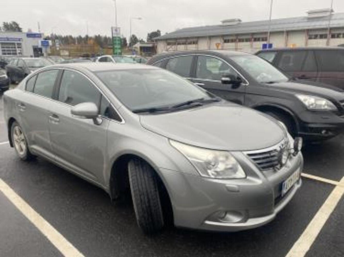 Toyota Avensis vaihtoauto