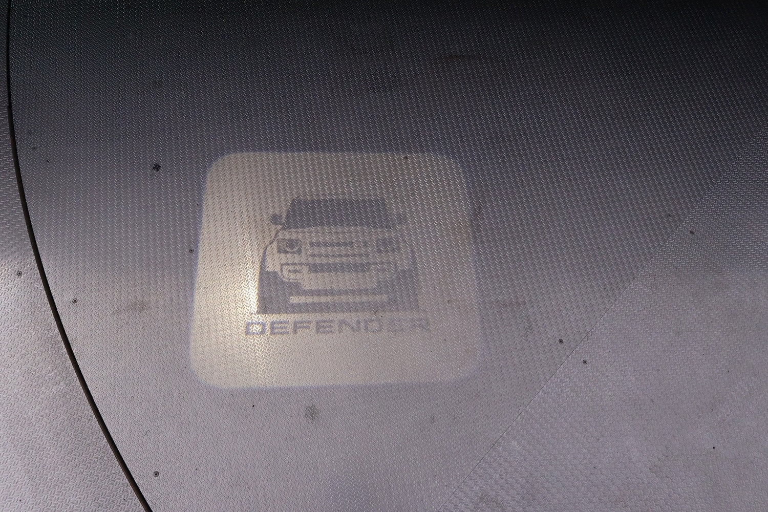 Land Rover Defender vaihtoauto