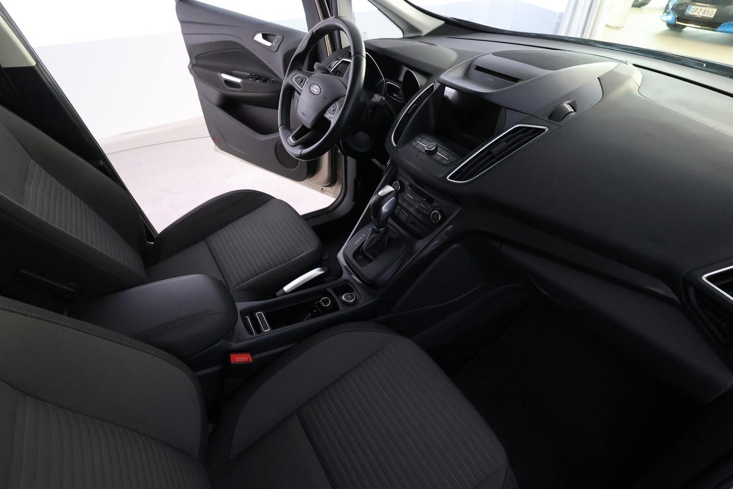 Ford C-MAX vaihtoauto