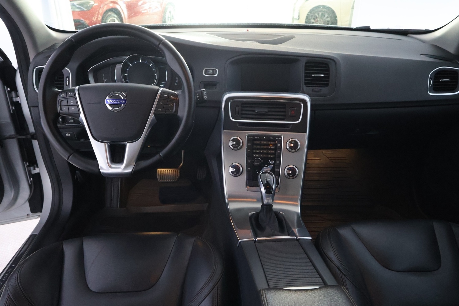 Volvo V60 Cross Country vaihtoauto