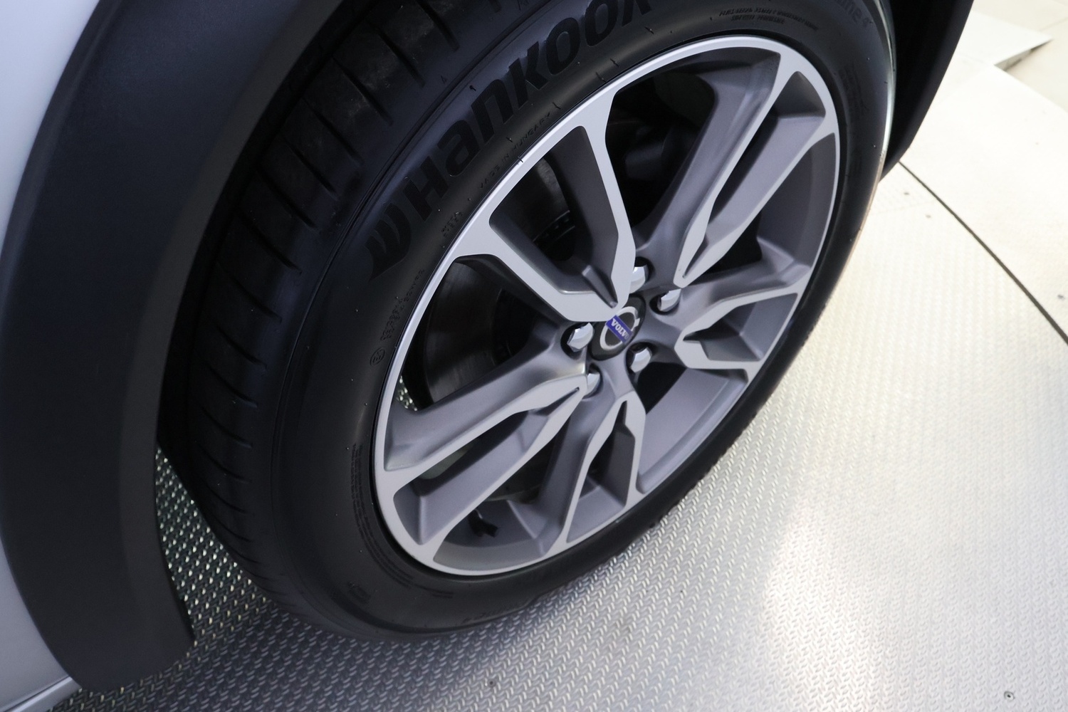 Volvo V60 Cross Country vaihtoauto