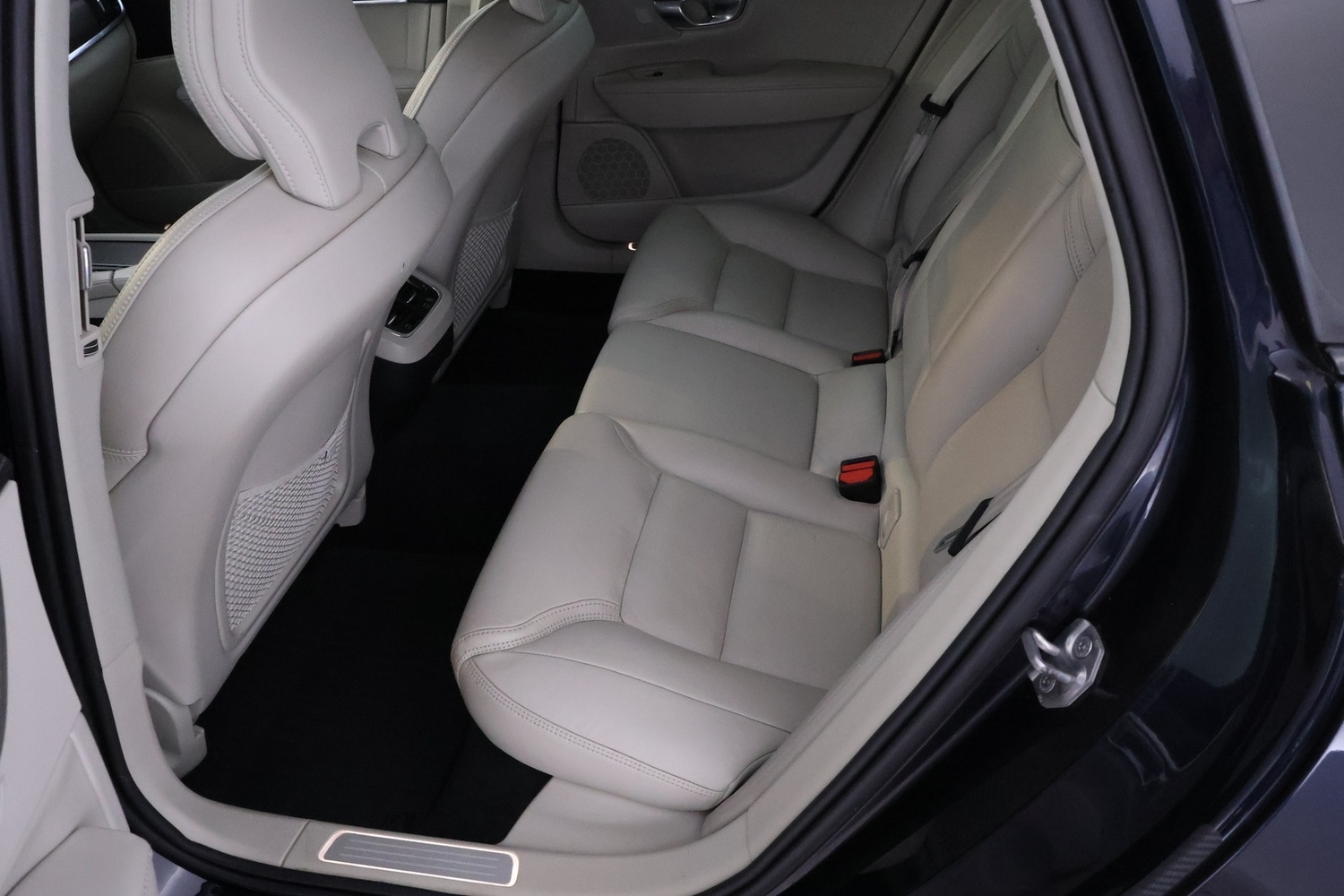 Volvo V90 Cross Country vaihtoauto