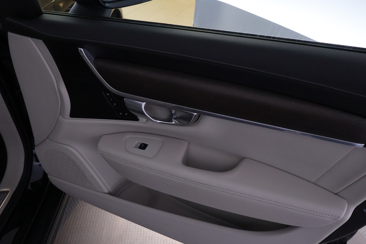 Volvo V90 Cross Country vaihtoauto