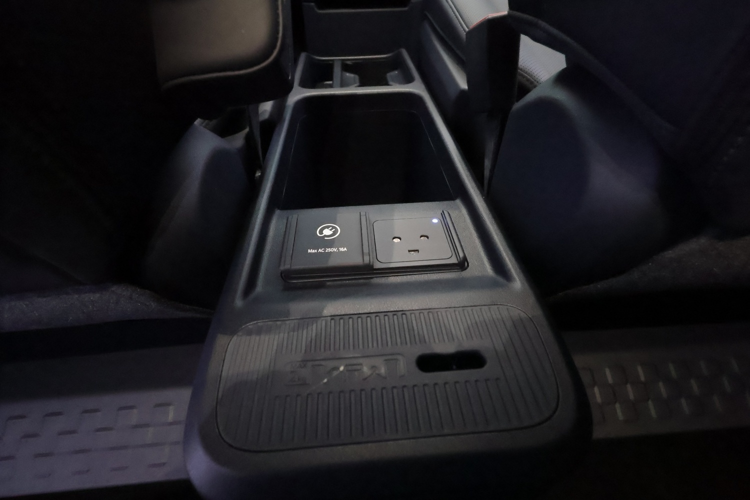 Kia PV5 vaihtoauto