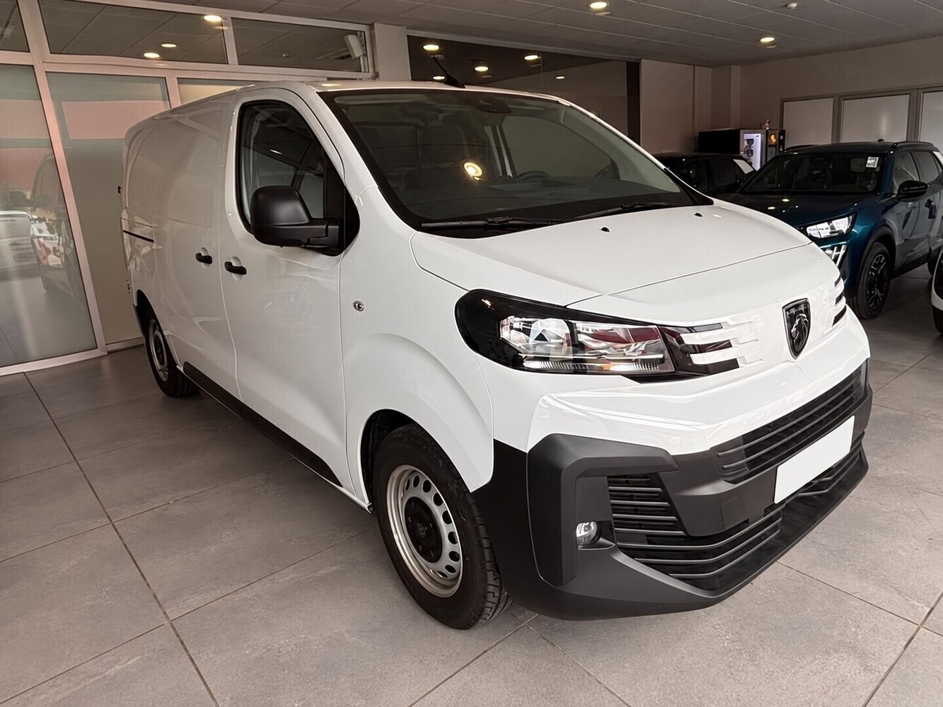 Peugeot e-Expert vaihtoauto