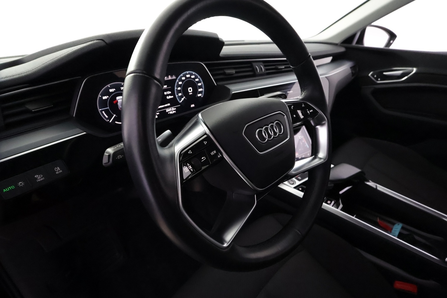 Audi e-tron vaihtoauto