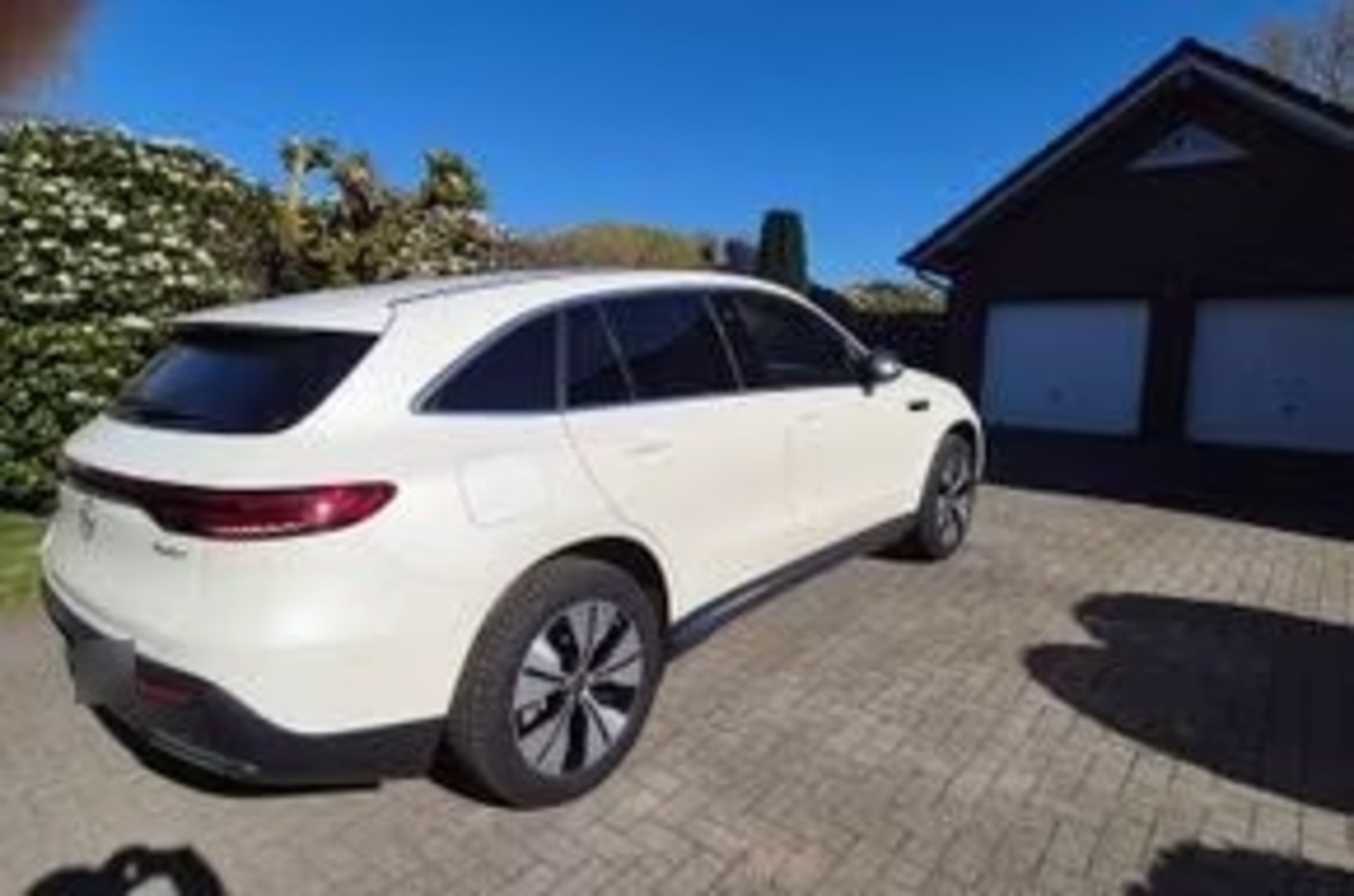 Mercedes-Benz EQC vaihtoauto