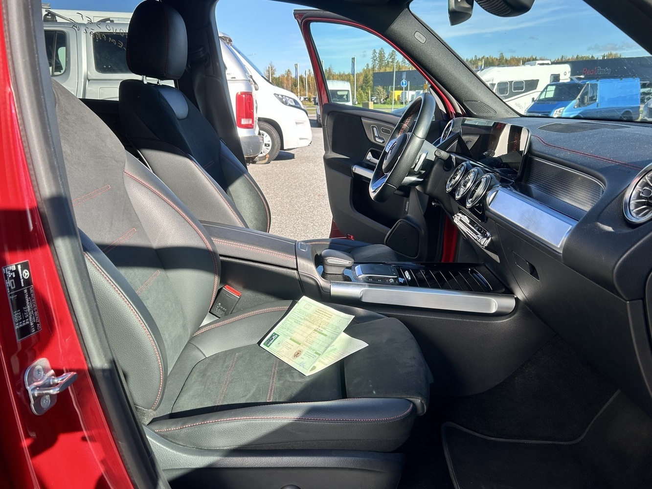 Mercedes-Benz EQB vaihtoauto