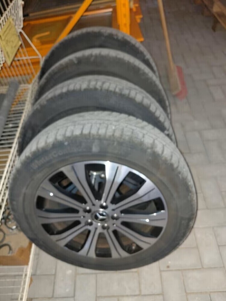 Mercedes-Benz EQB vaihtoauto