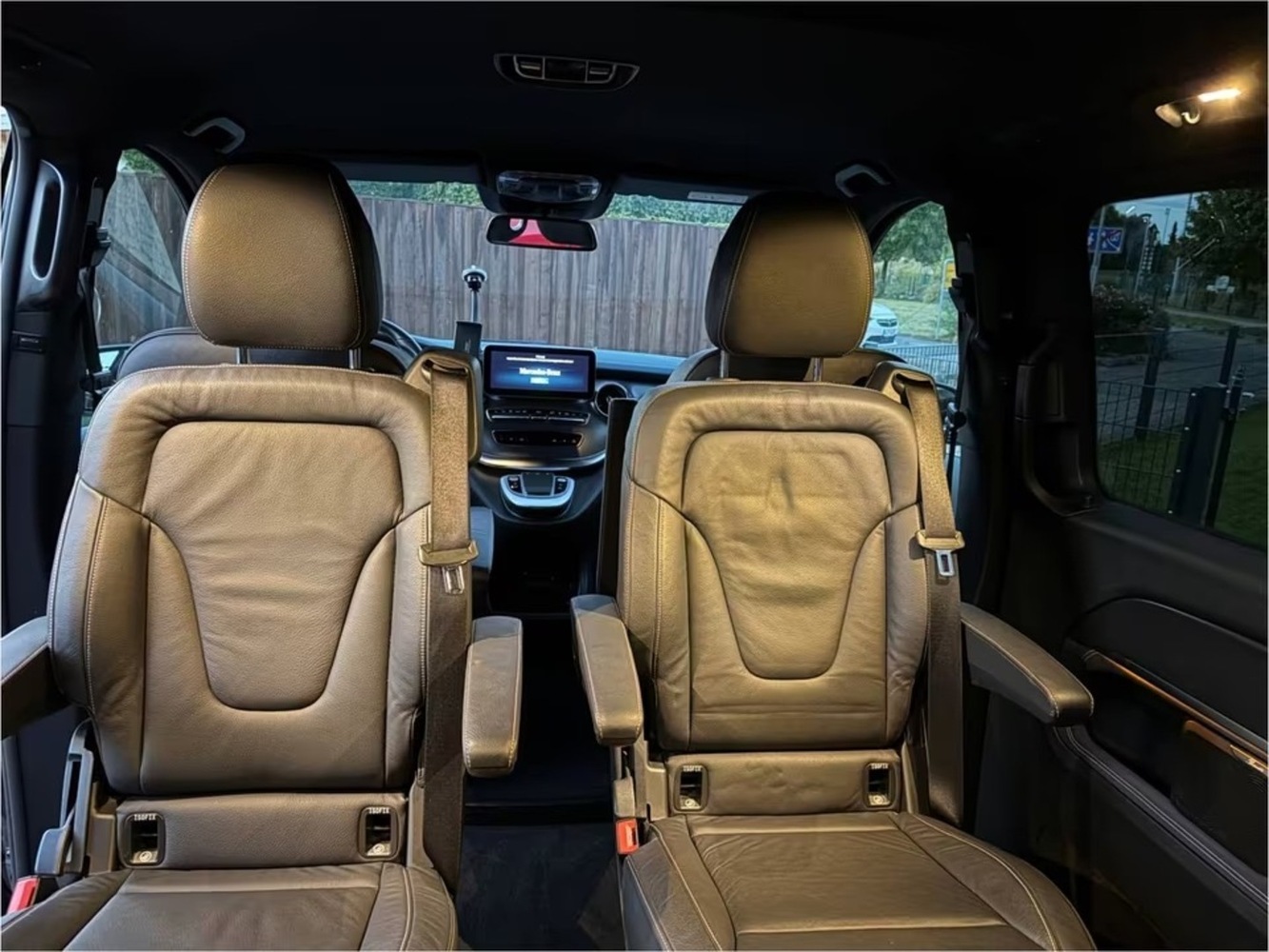 Mercedes-Benz EQV vaihtoauto