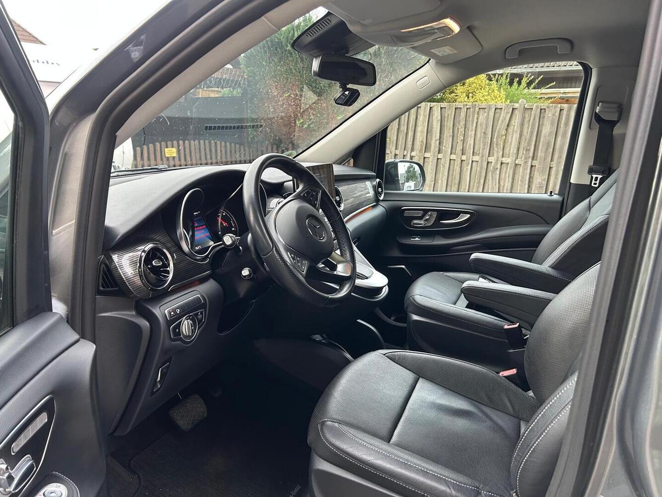 Mercedes-Benz EQV vaihtoauto