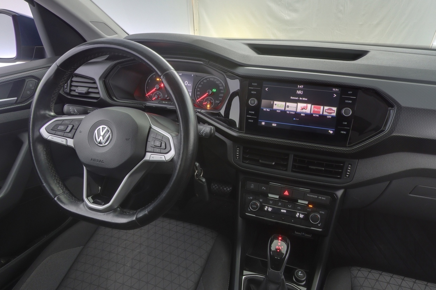 Volkswagen T-Cross vaihtoauto
