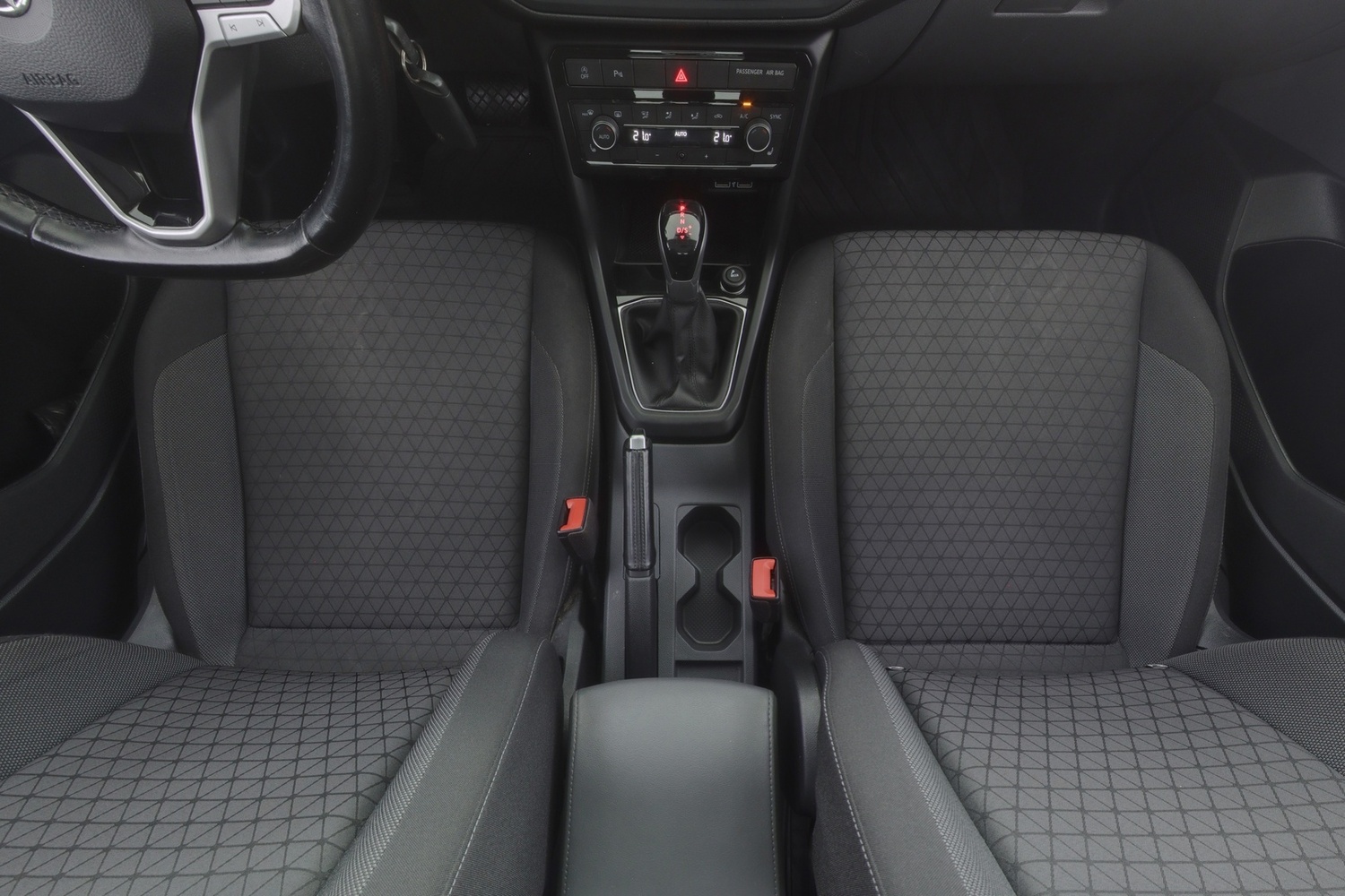 Volkswagen T-Cross vaihtoauto