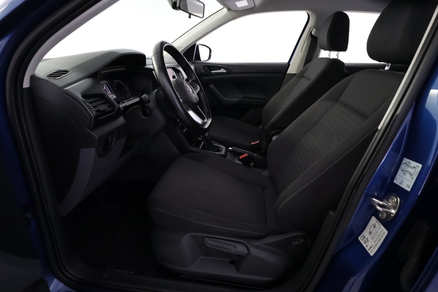 Volkswagen T-Cross vaihtoauto
