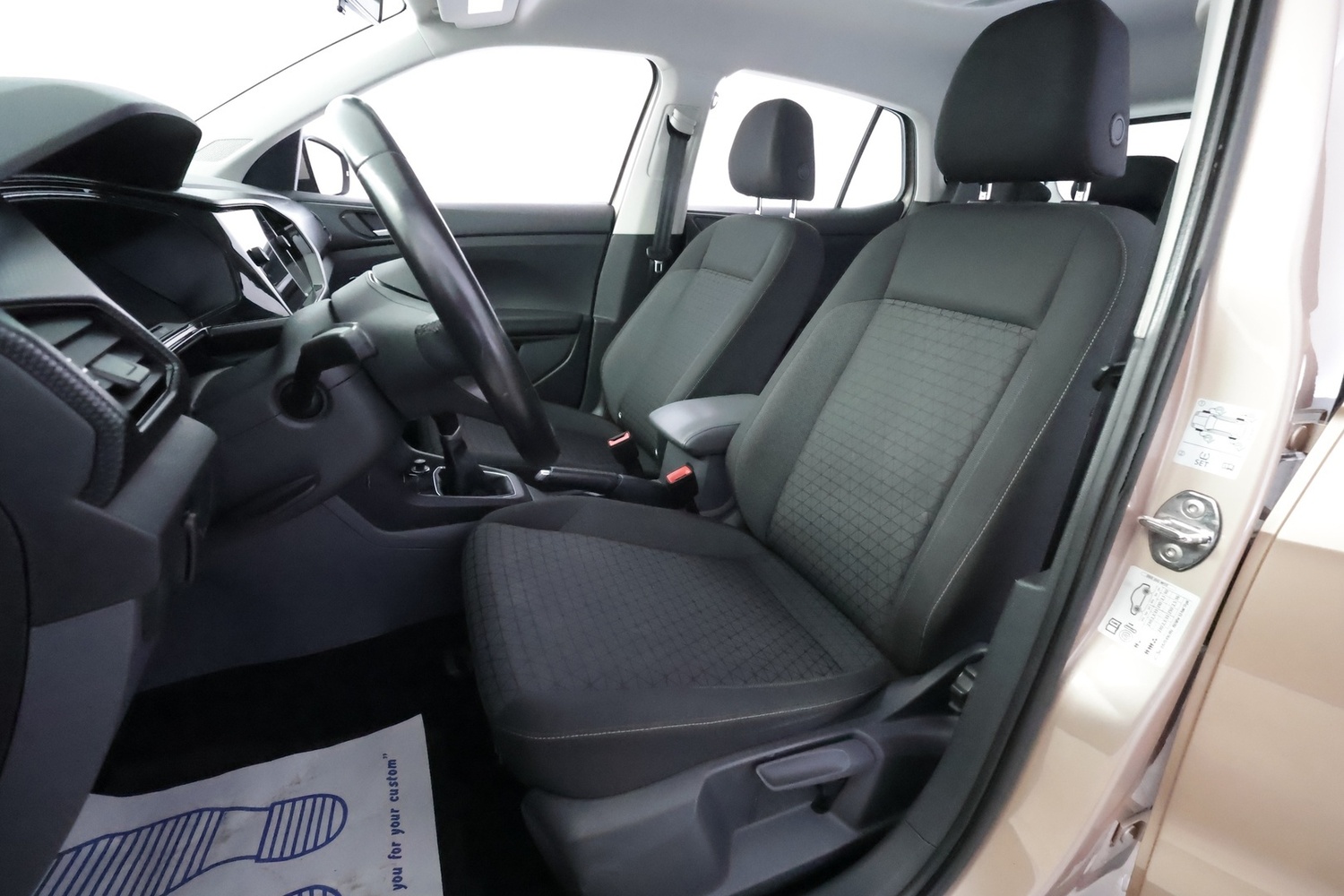 Volkswagen T-Cross vaihtoauto