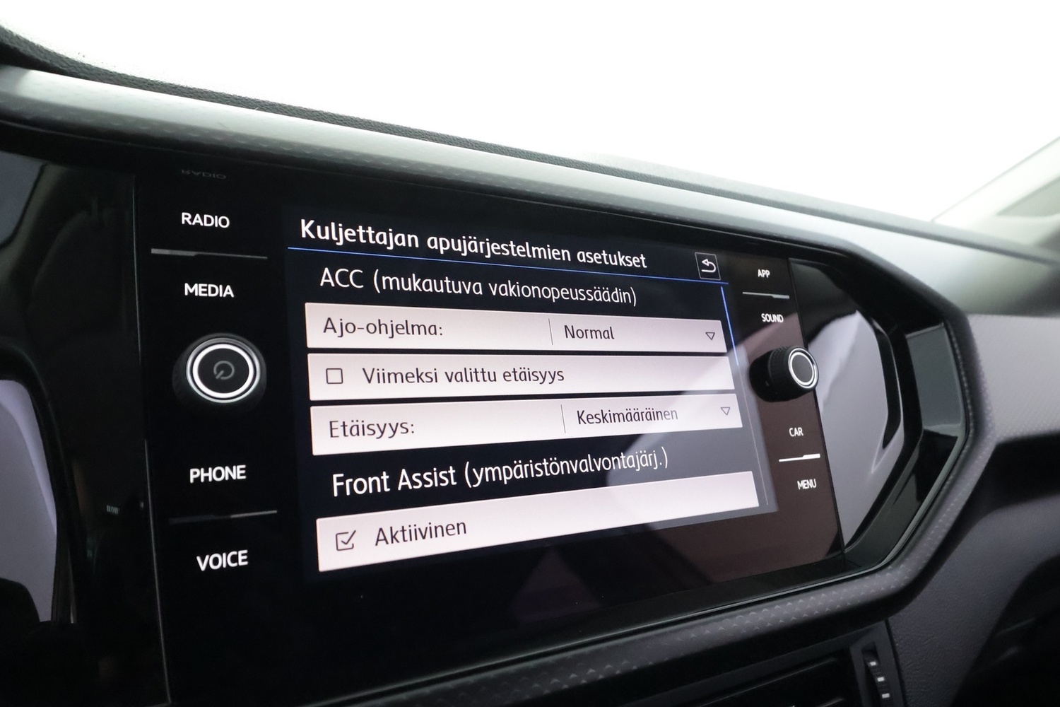 Volkswagen T-Cross vaihtoauto
