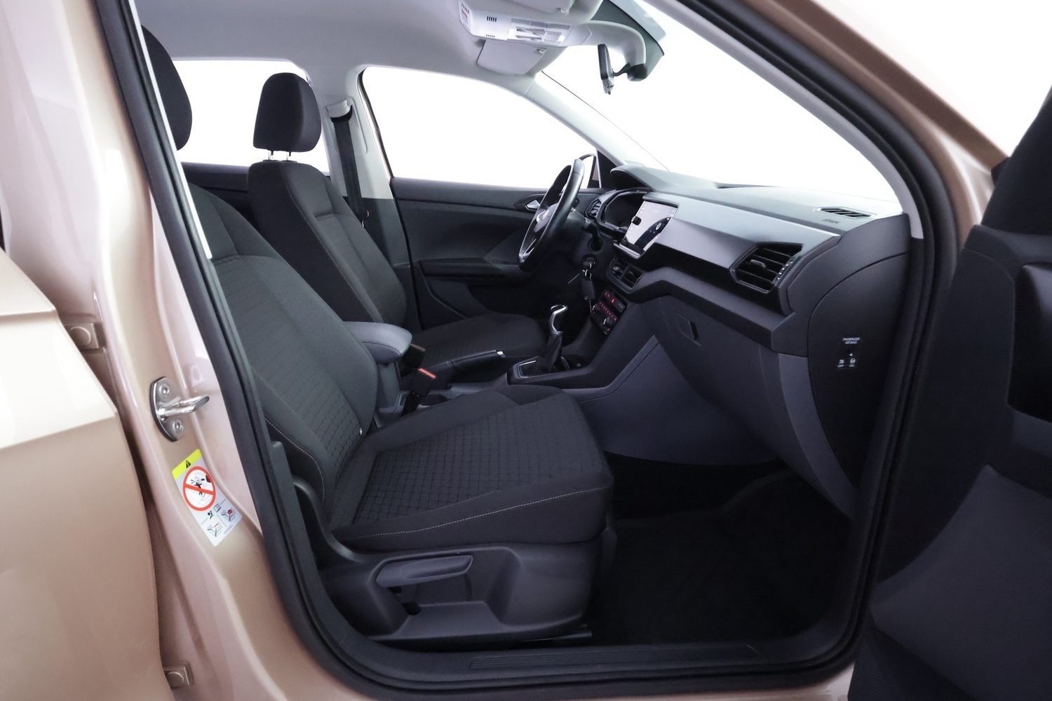 Volkswagen T-Cross vaihtoauto