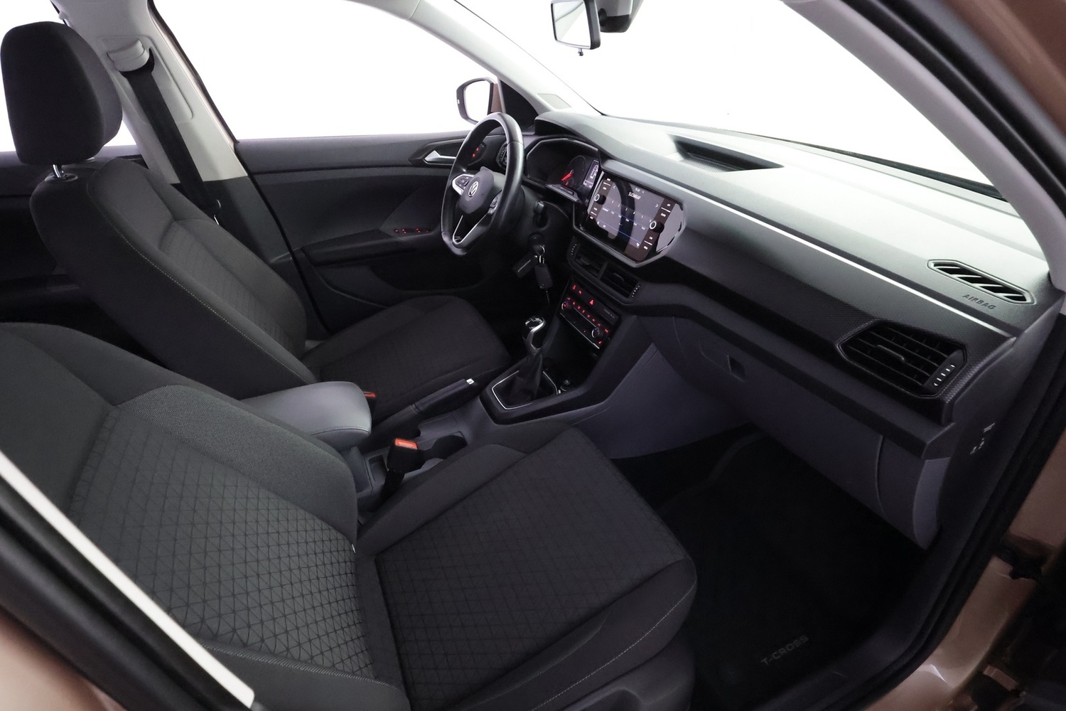 Volkswagen T-Cross vaihtoauto